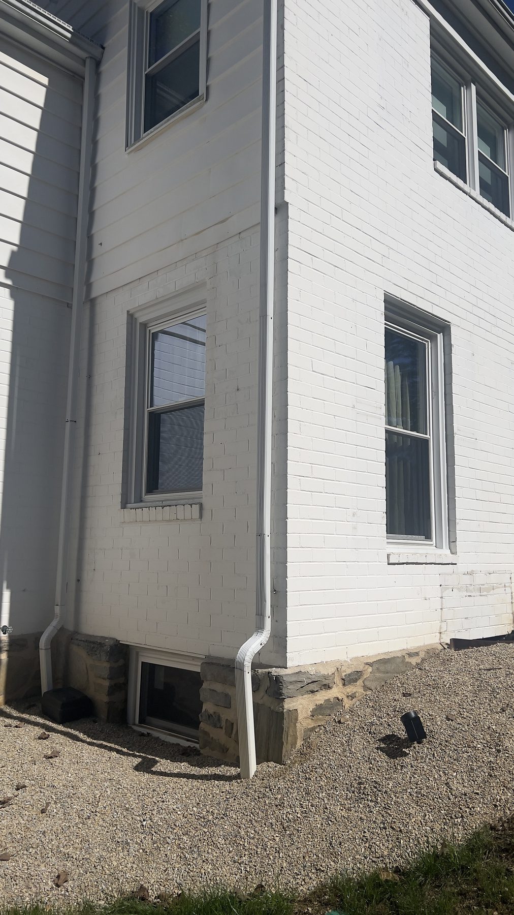 Exterior house painting by a licensed Philadelphia contractor